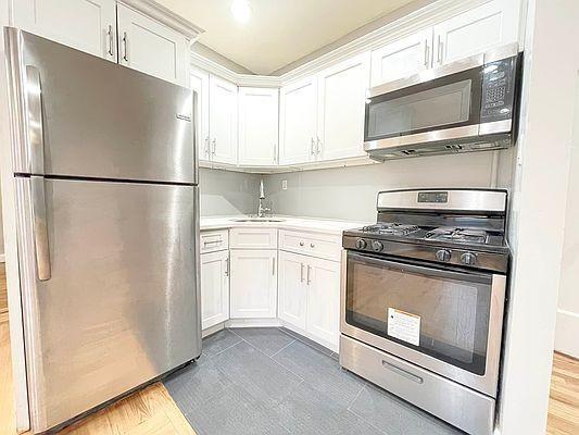 Foto del edificio - 1 bedroom in BRONX NY 10456