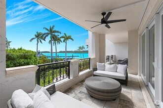 Building Photo - 2021 Fisher Island Dr