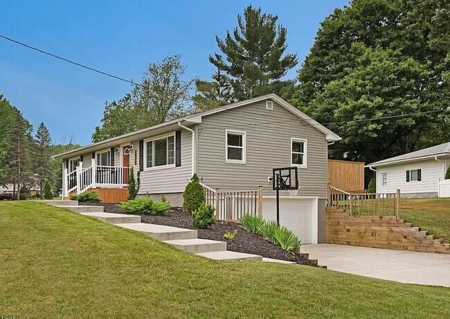 Foto del edificio - 2922 Cliffside Dr