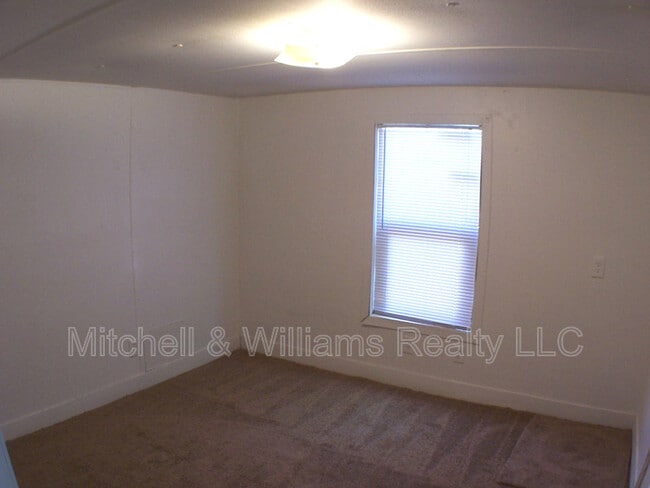 Building Photo - 5906 Old Timuquana Rd