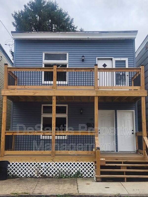 Primary Photo - 469 Norton St