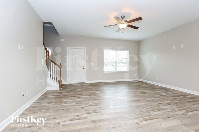 Foto del edificio - 4722 Beryl Dr