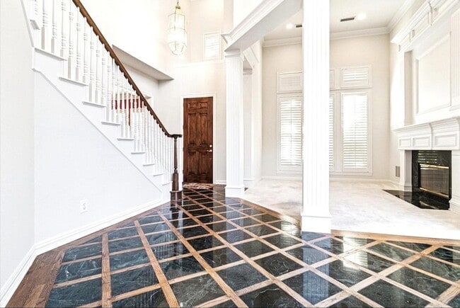 Photo - 1410 Biltmore Ct House