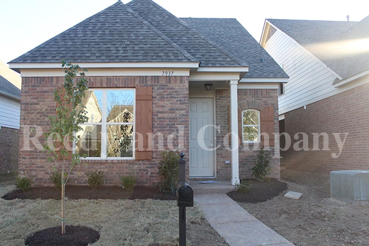 Foto principal - 7937 Bay Meadow Cir S