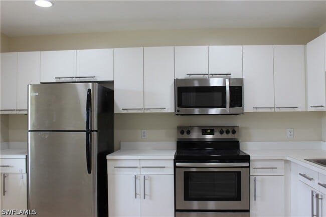 Building Photo - 7768 Jewel Ln