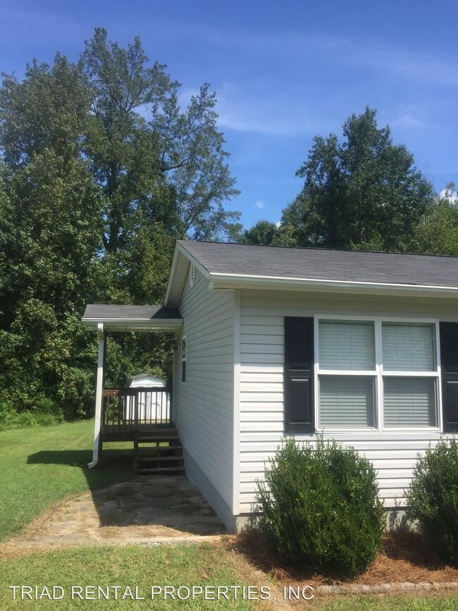 Foto del edificio - 2 br, 1 bath House - 241 MEADOW RUN LANE