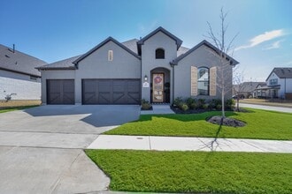 Building Photo - 6033 Strada Cv