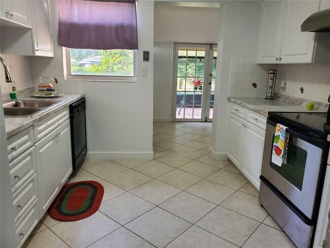 Foto del edificio - 9401 SW 181st St