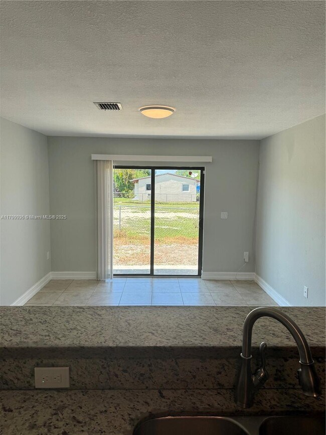 Foto del edificio - 26735 SW 139th Ave