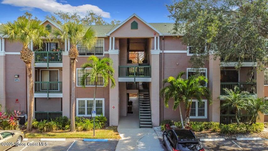 Foto principal - 7667 N Wickham Rd
