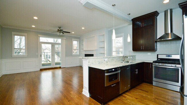Foto del edificio - 2309 W Foster Ave