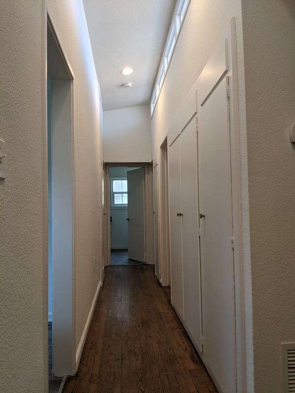 Foto del edificio - 15411 Fernview St