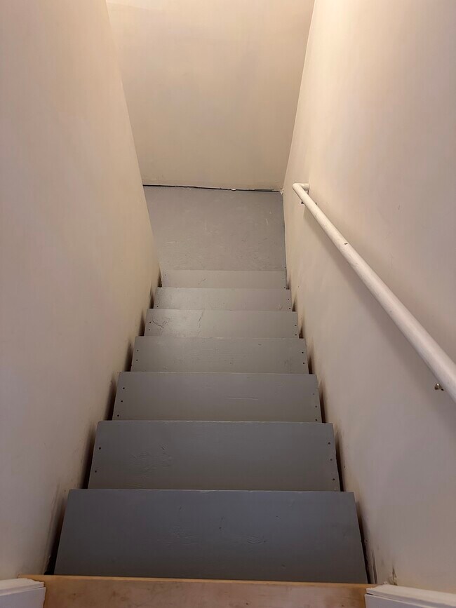 Foto del edificio - 408 N Madison St