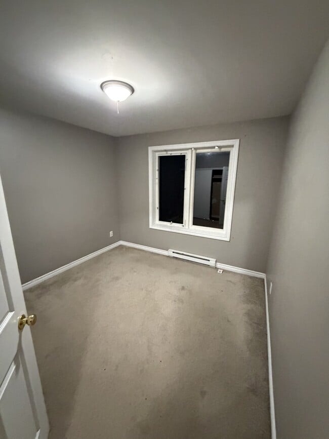 Building Photo - 119 Daly Ave