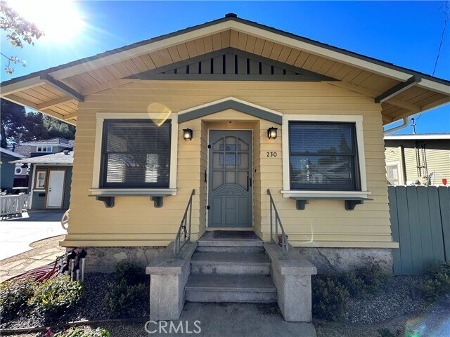 Building Photo - 230 E Almond Ave