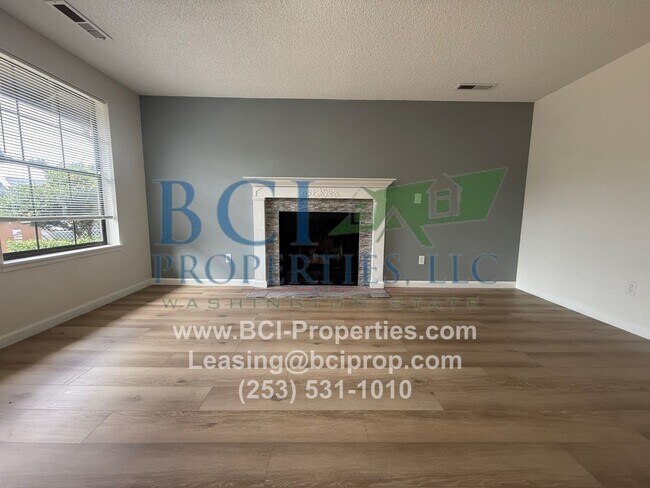 Foto del edificio - Beautiful 2 Bedroom House Available for im...