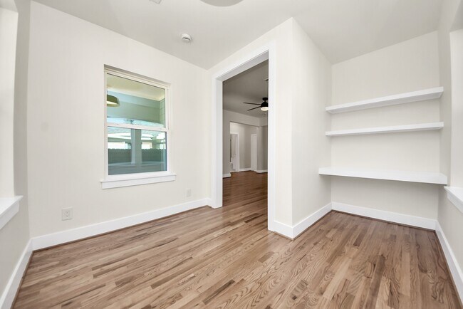 Foto del edificio - 122 Sidney St