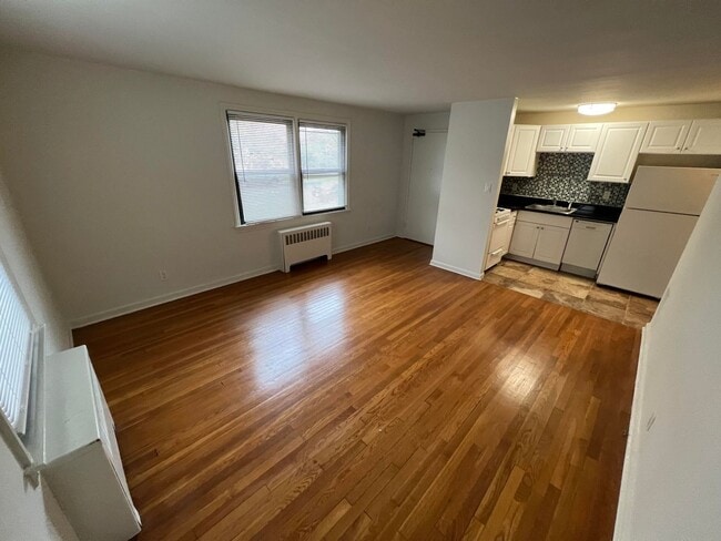 Interior Photo - 406 Deal Lake Dr