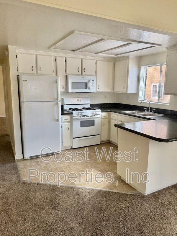 Foto del edificio - 4695 Bancroft St