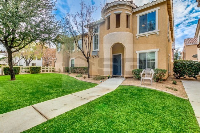 Foto del edificio - BEAUTIFUL 3 BEDROOM TOWNHOUSE AND COMMUNIT...