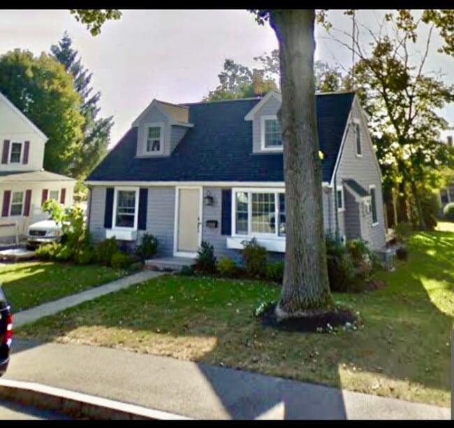 Building Photo - 19 Penniman Ter