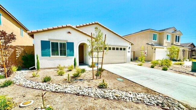 Building Photo - Beautiful Brand New Construction Single St...