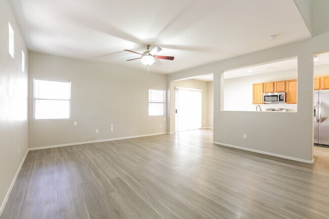 Foto del edificio - 5905 N Victory Point St