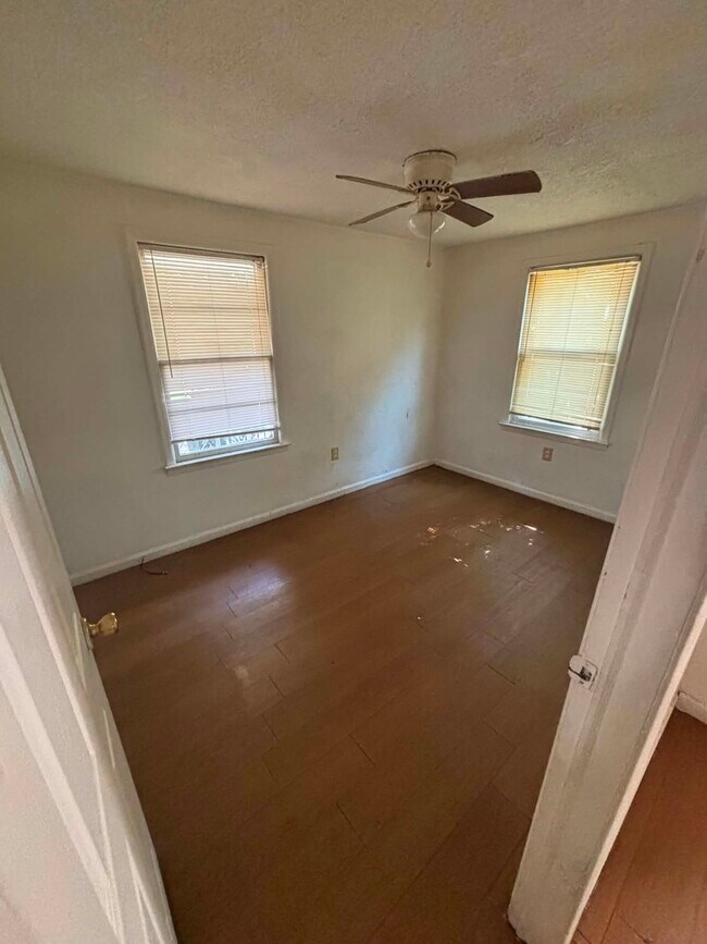 Dormitorio - 1732 Telfair St