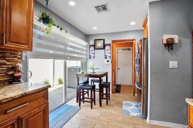 Foto del edificio - 8050 NW 47th Ct