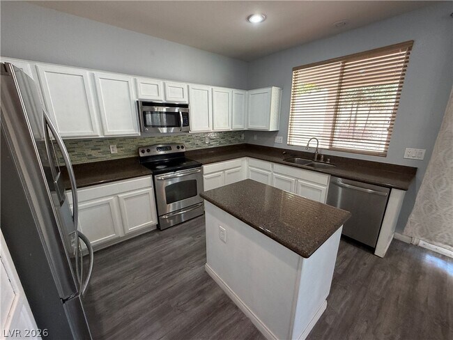 Foto del edificio - 10620 Tray Mountain Ave