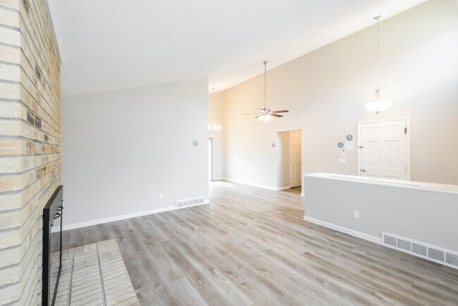 Building Photo - 8780 W Quarto Cir