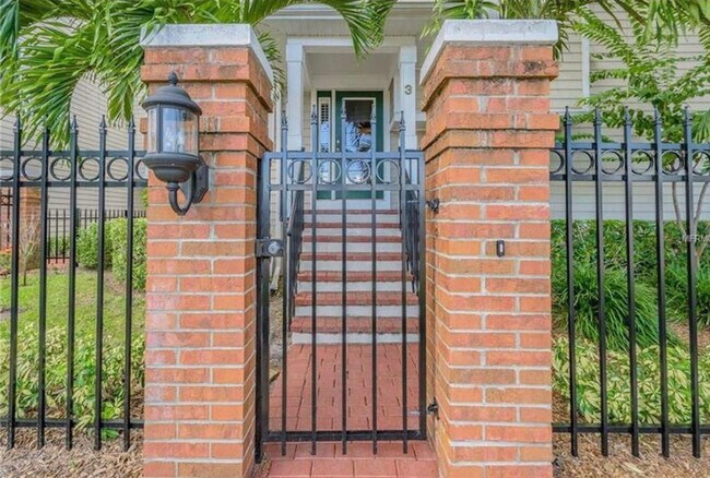 Private gate to the front door - 3315 W De Leon St