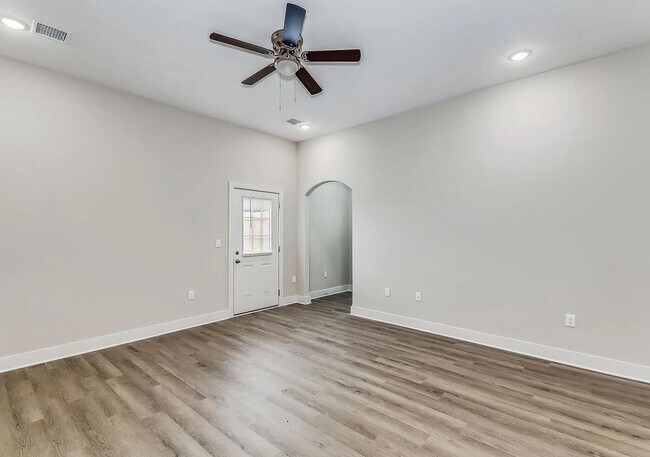 Foto del edificio - 3520 W 45th St S