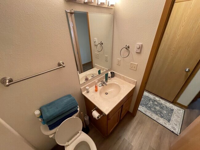 Building Photo - 955 Stahl Ct