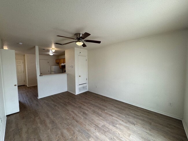 Building Photo - 4405 Abigail Dr