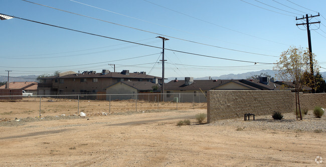 Building Photo - 12150 Kiowa Rd
