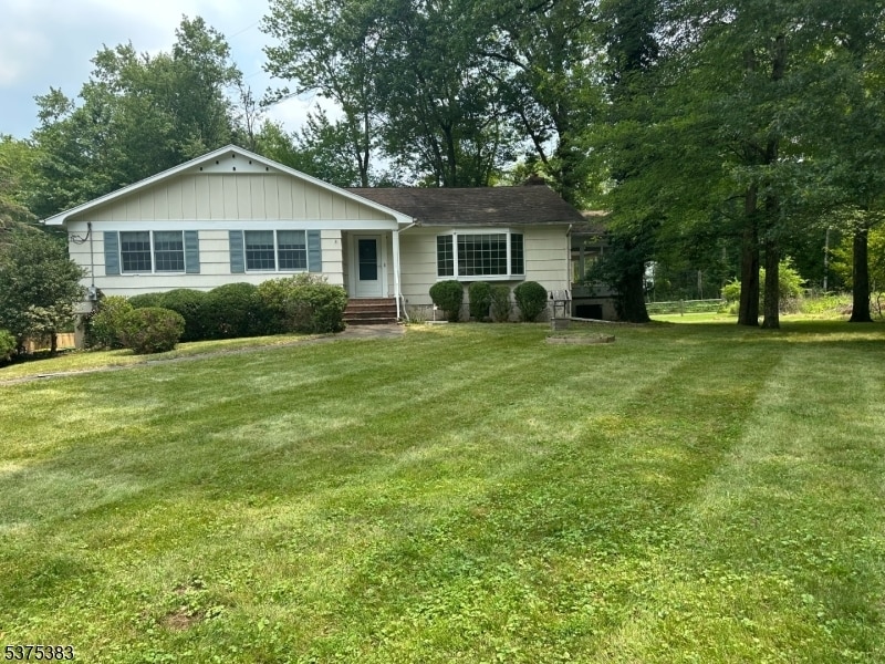 Primary Photo - 4 Sage Dr