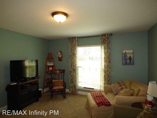 Foto del edificio - 3 br, 2 bath House - 5760 Mill Stream Way