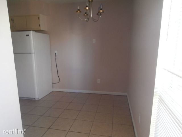 Foto del edificio - 2 br, 1 bath Condo - Crystalbrook Condos (...