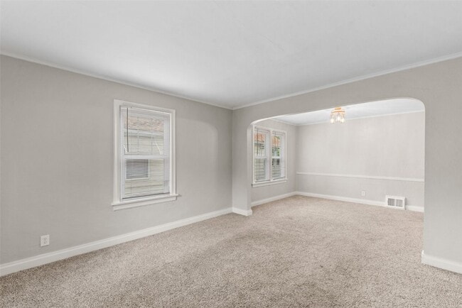 Building Photo - 7621 Weaver Ave
