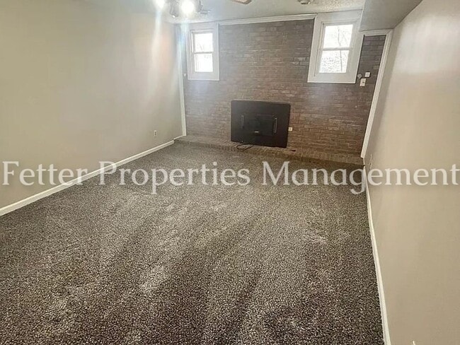 Building Photo - 1388