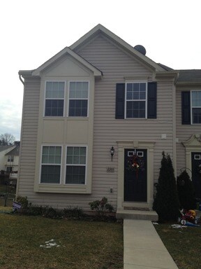 Primary Photo - 2201 Orchard View Rd
