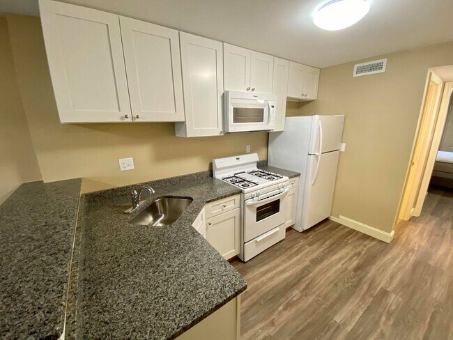 Building Photo - 3D Home: Newly Updated 3-Bedroom Remington...