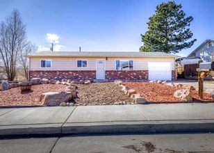 Building Photo - 623 Catalina Dr