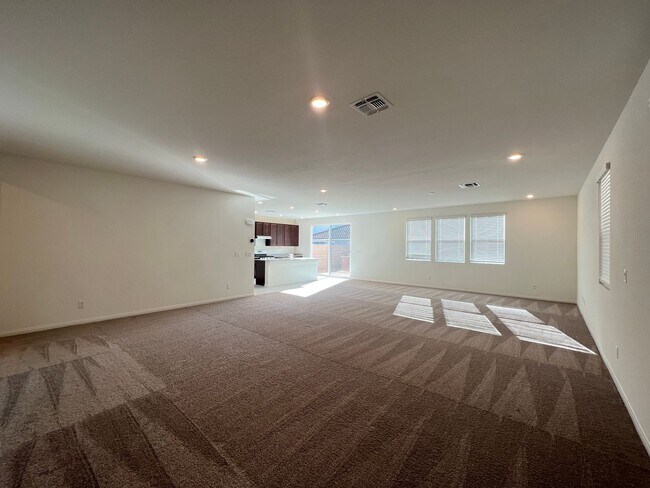 Building Photo - 7569 W Mistral Ave