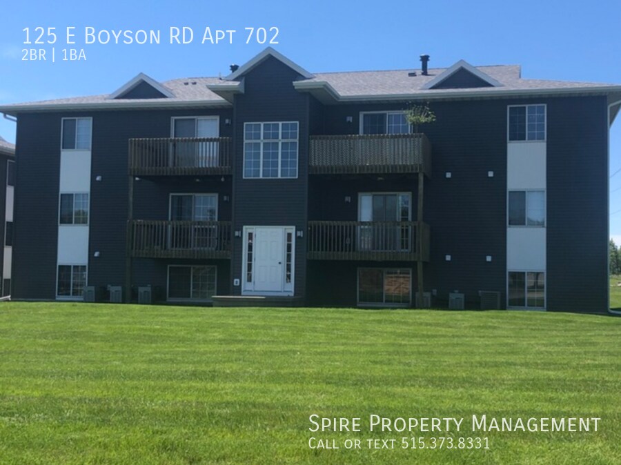 Hiawatha 2 Bedroom with Washer/Dryer, Balc... House for Rent in