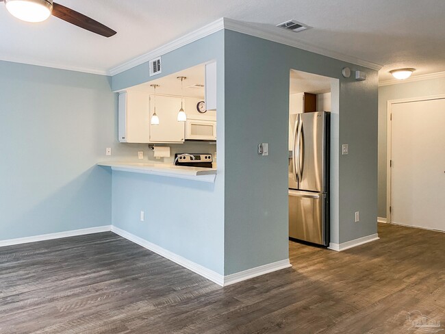 Building Photo - 5280 Kennsington Pl