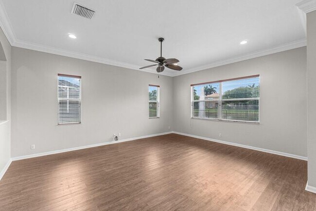 Foto del edificio - 4045 Key Lime Blvd