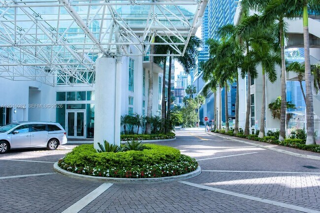 Foto del edificio - 31 SE 5th St