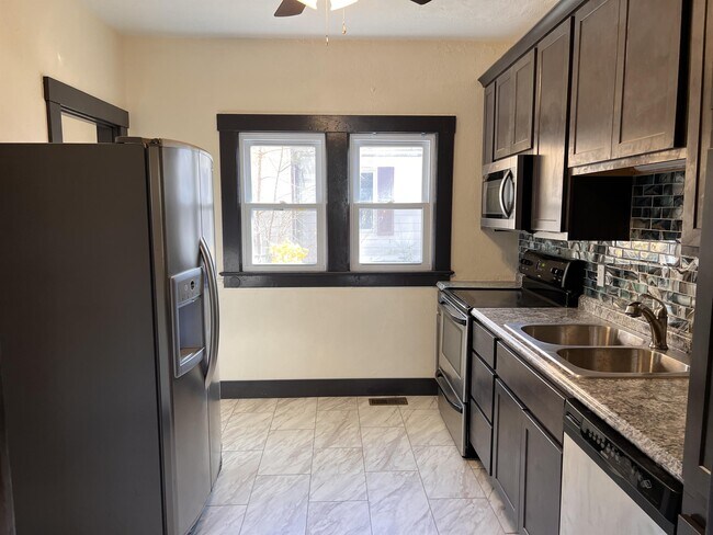 Foto del edificio - 708 N Market St